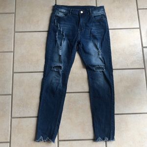 SweatyRocks distressed jeans